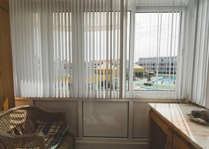 49 - Tiago's Surf House アパート アトウギア・ダ・バレイア